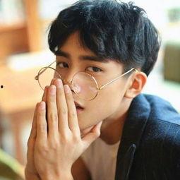 吃瓜娱乐微博头像图片男,揭秘吃瓜娱乐界男星们的微博头像魅力